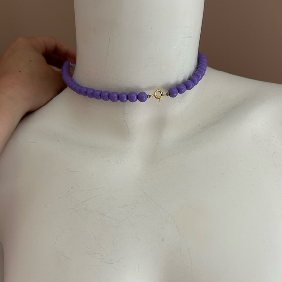 5/$25 Art Deco 1980 beaded lucite vintage necklace 💜 - Picture 6 of 7